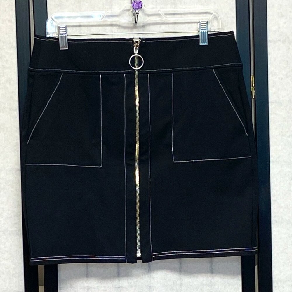 INC Black Stretch Mini Skirt Cargo Pockets Exposed Front Zip Wide Waistband M